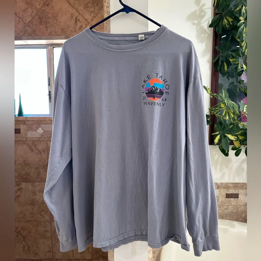 Lake Tahoe Heavenly SKI Resort Long Sleeve Gray T-Shirt w VTG Neon Ski Graphics - Picture 2 of 7